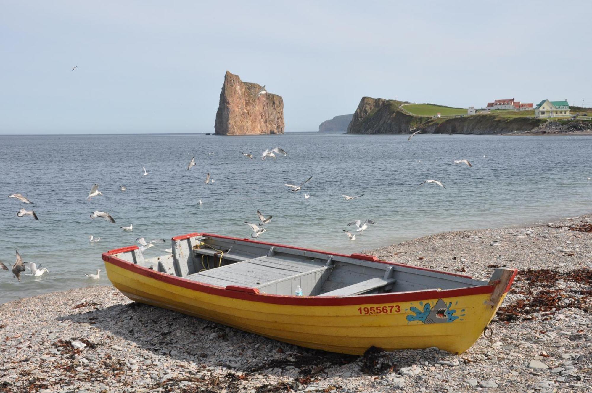 Hotel Les Trois Soeurs Percé Extérieur photo
